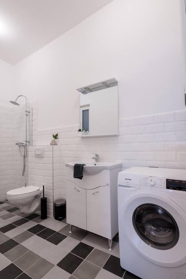 Central Brand New And Modern Apartment Budapeşte Dış mekan fotoğraf