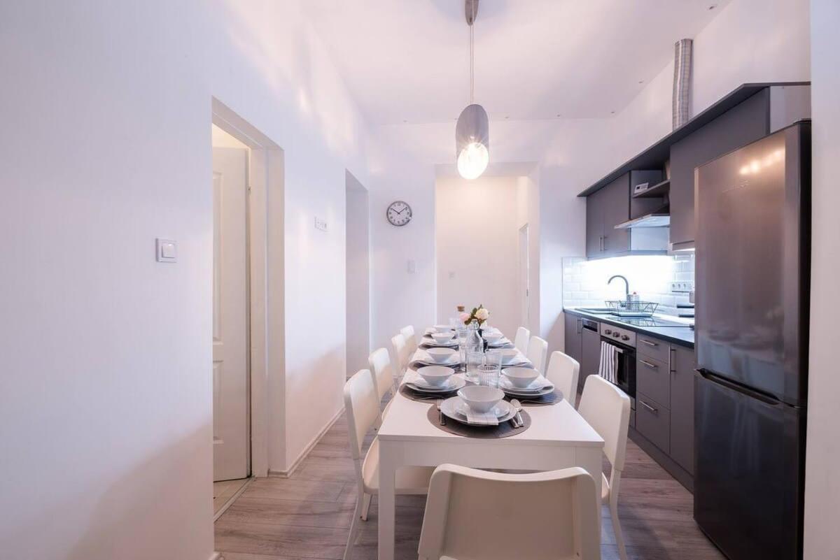 Central Brand New And Modern Apartment Budapeşte Dış mekan fotoğraf