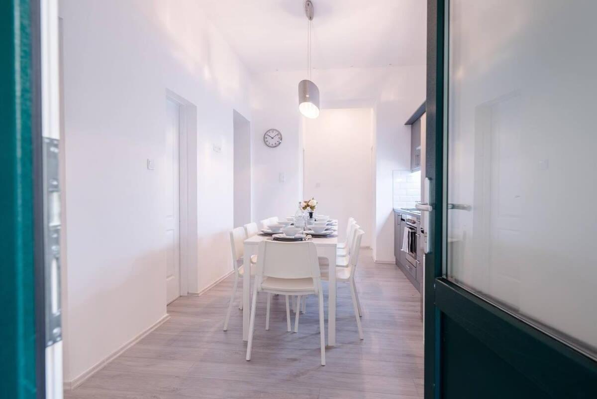 Central Brand New And Modern Apartment Budapeşte Dış mekan fotoğraf