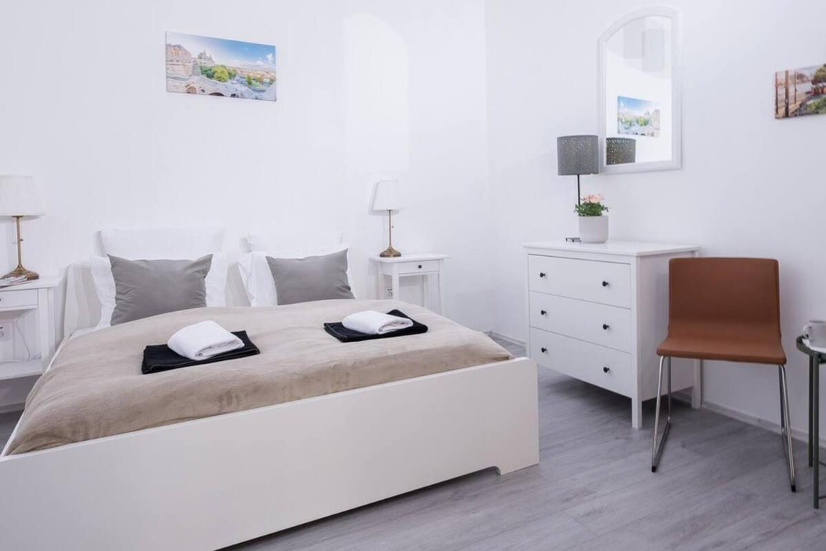Central Brand New And Modern Apartment Budapeşte Dış mekan fotoğraf