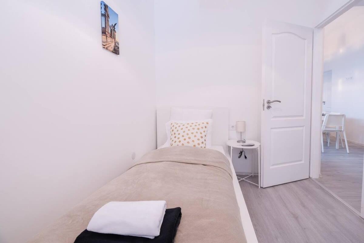 Central Brand New And Modern Apartment Budapeşte Dış mekan fotoğraf